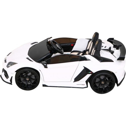 Pojazd elektryczny Lamborghini SVJ Drift, biały