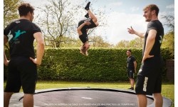 Trampolina BERG SPORTS Champion FlatGround 330, zielona