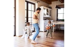 Gitara ukulele dla dzieci drewniana 4 struny nylonowe ECOTOYS