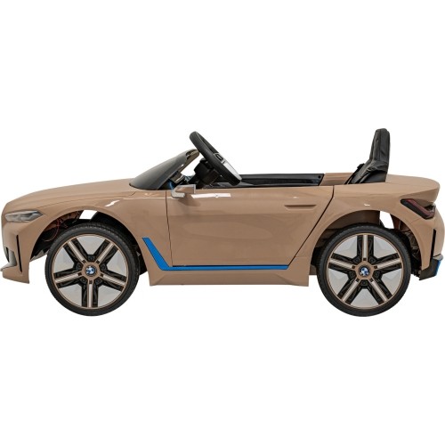 Pojazd elektryczny BMW i4 Gold
