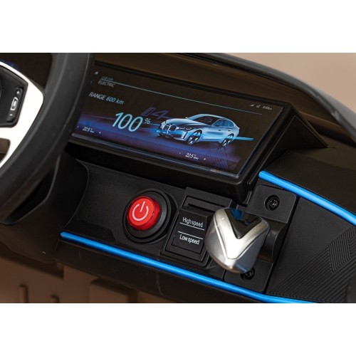 Pojazd elektryczny BMW i4 Gold
