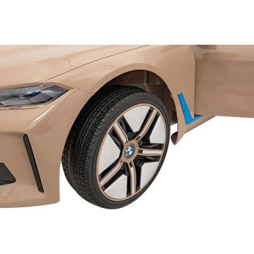 Pojazd elektryczny BMW i4 Gold