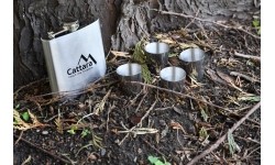 Piersiówka z kieliszkami 175 ml