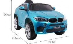 BMW X6M w niebieskim lakierze