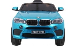 BMW X6M w niebieskim lakierze