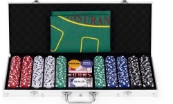 Zestaw do pokera blackjacka 500 żetonów 2 talie kart kości mata do gry zamykana walizka