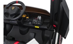 Pojazd elektryczny Lamborghini Veneno, biały
