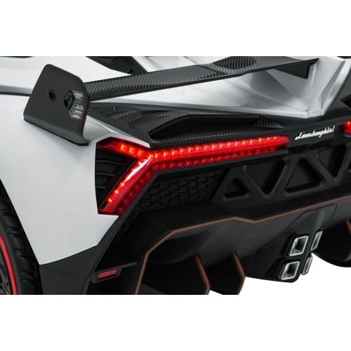 Pojazd elektryczny Lamborghini Veneno, biały
