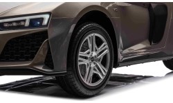 Audi Spyder R8 LIFT pojazd szary