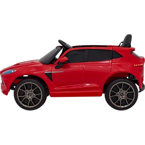 Aston Martin DBX pojazd czerwony