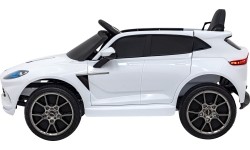 Aston Martin DBX pojazd biały
