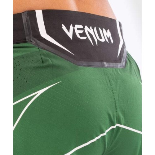 Damskie spodenki UFC Venum Authentic Fight Night - Short Fit - Green