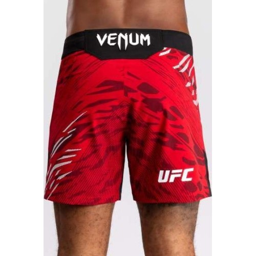 Męskie spodenki do walki UFC Fusion by Venum Authentic Fight Night - krótki krój - czerwone