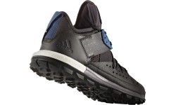 Buty Adidas Response TR Black BB1659