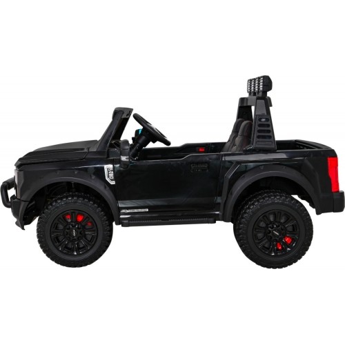 Ford Super Duty Black