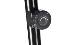 Trenażer roweru magnetycznego One Fitness RM8740 czarny