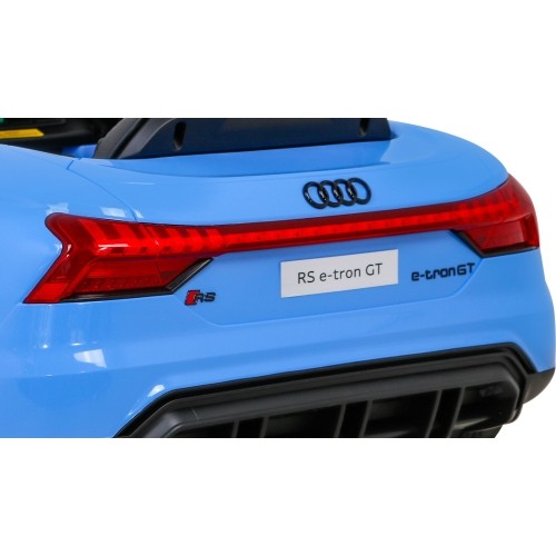Samochód elektryczny dla dzieci Audi RS E-Tron GT, niebieski