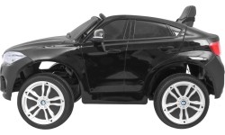 Pojazd BMW X6M lakierowany na czarno
