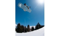 Deska snowboardowa Jones Aviator 2.0