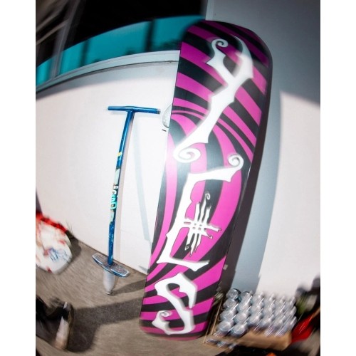Deska snowboardowa Yes. Rival