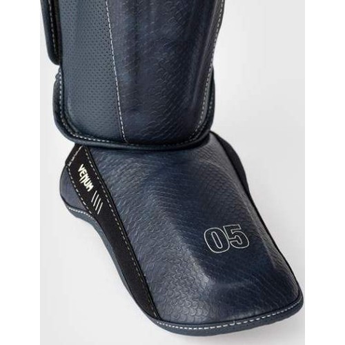 Ochraniacze na golenie Venum Impact Evo Scales - Midnight Blue