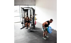 SIŁOWNIA WIELOFUNKCYJNA Z MASZYNĄ SMITH CYKLOP 10 PÓŁKOMERCYJNE HMS