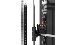 SIŁOWNIA WIELOFUNKCYJNA Z MASZYNĄ SMITH CYKLOP 10 PÓŁKOMERCYJNE HMS