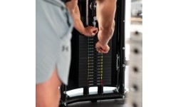 SIŁOWNIA WIELOFUNKCYJNA Z MASZYNĄ SMITH CYKLOP 10 PÓŁKOMERCYJNE HMS