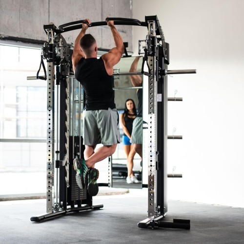 SIŁOWNIA WIELOFUNKCYJNA Z MASZYNĄ SMITH CYKLOP 10 PÓŁKOMERCYJNE HMS