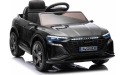 Pojazd elektryczny Audi SQ8, czarny