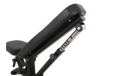 Newton Fitness Black Series BLK-50 Komercyjna ławka klubowa do dużych obciążeń