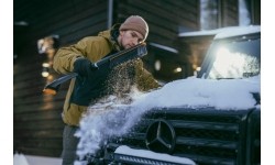 Fiskars szczotka samochodowa do śniegu ze skrobaczką do lodu