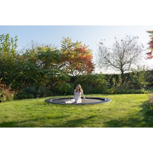 Trampolina sportowa gruntowa EXIT InTerra ø366 cm – czarna
