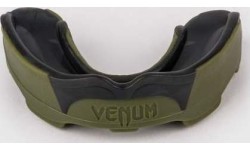 Ochraniacz na zęby Venum Predator, khaki/czarny