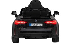 Pojazd elektryczny BMW M4, czarny