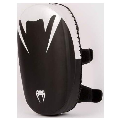 Venum Light Kick Pads (para) - czarny/biały