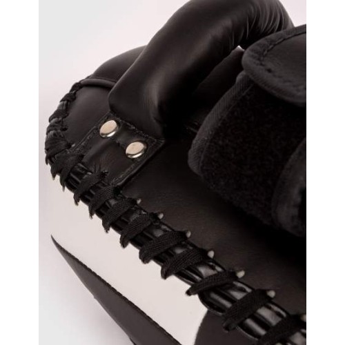Venum Light Kick Pads (para) - czarny/biały