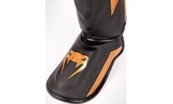 Ochraniacze Venum Elite Evo - czarne/brązowe