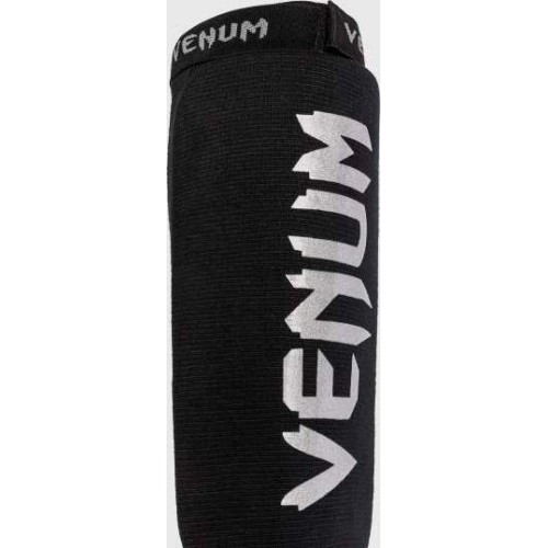 Nagolenniki Venum Kontact - czarny/srebrny