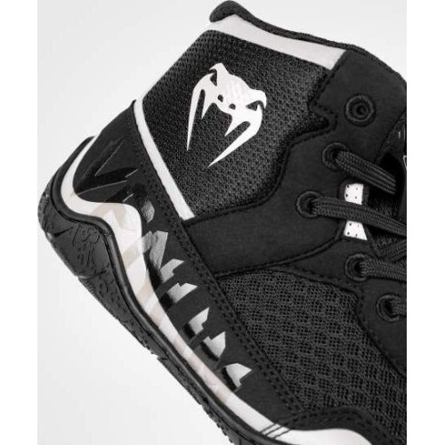 Buty zapaśnicze Venum Elite - czarny/piaskowy