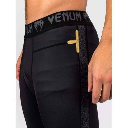 Venum x Assassin's Creed Shadows Spats - czarny/złoty