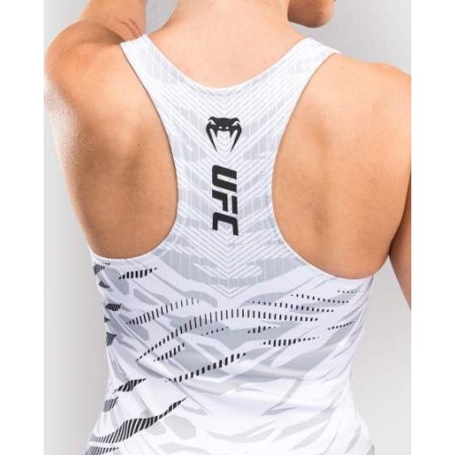 Koszulka damska UFC Fusion by Venum Authentic Fight Night z biustonoszem z półkami - biała