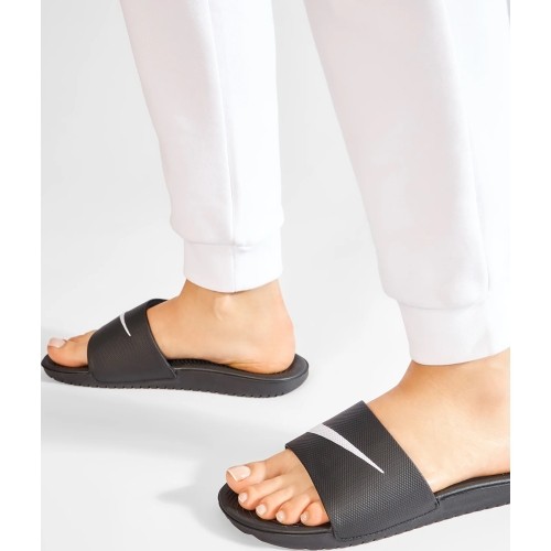 Klapki młodzieżowe Nike Kawa Slide, czarne 819352 001