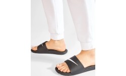 Klapki młodzieżowe Nike Kawa Slide, czarne 819352 001
