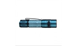 Latarka LED Fenix E35R, granatowa