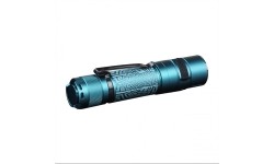 Latarka LED Fenix E35R, granatowa