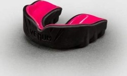 Venum Challenger Mouthguard - Black/Raspberry