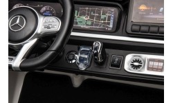 Mercedes Benz G63 AMG XXL pojazd biały