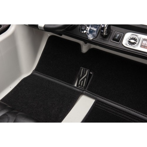 Mercedes Benz G63 AMG XXL pojazd biały