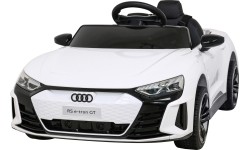 Samochód elektryczny Audi RS E-Tron GT, biały